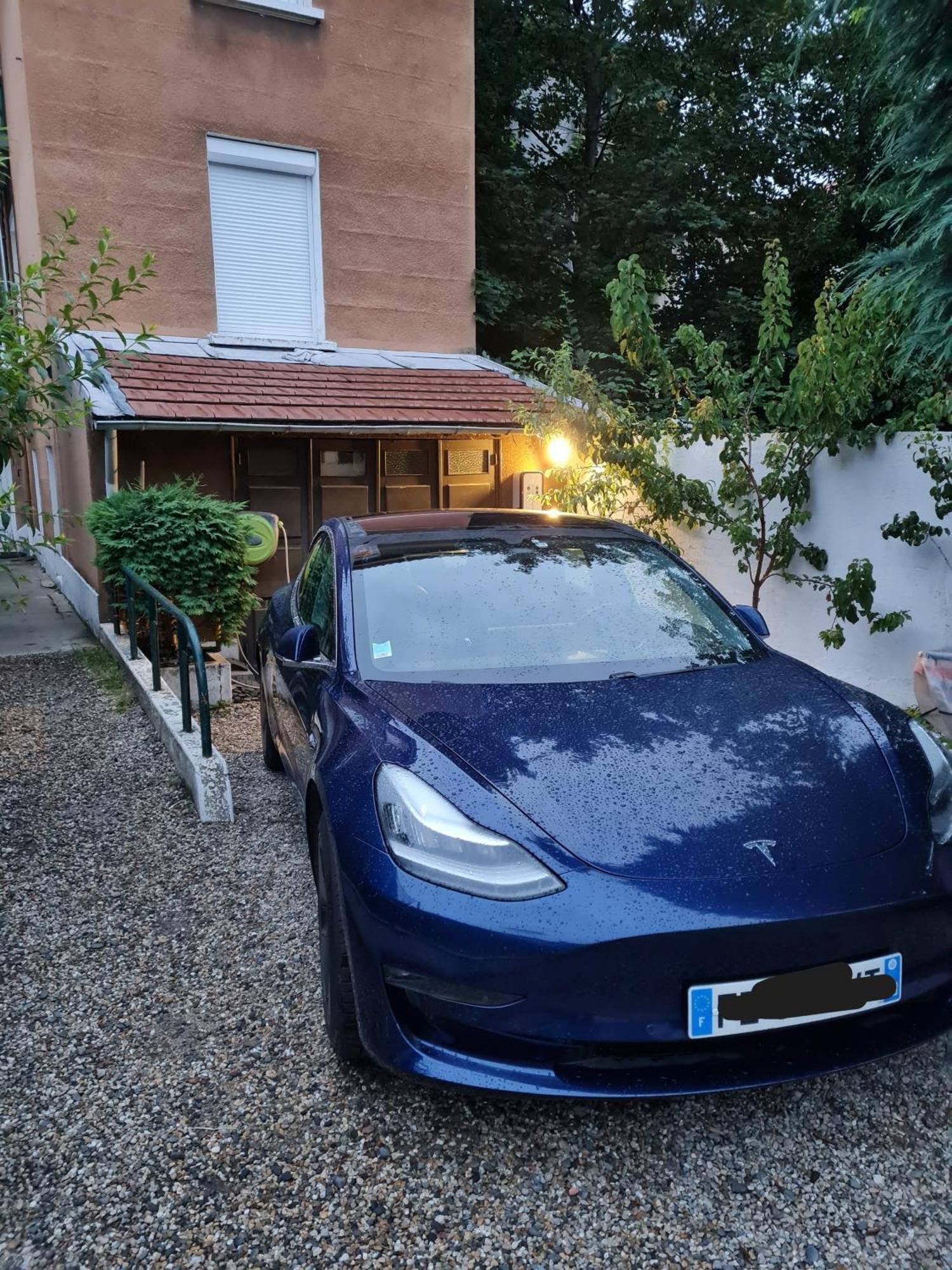 Hote Stephanois Studio, Parking& Borne Electrique Сент-Этьен Экстерьер фото